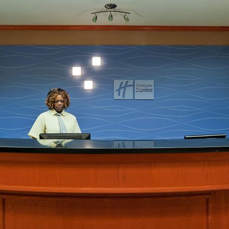 Holiday Inn Express Hotel And Suites Fairfield-North By Ihg Bagian luar foto