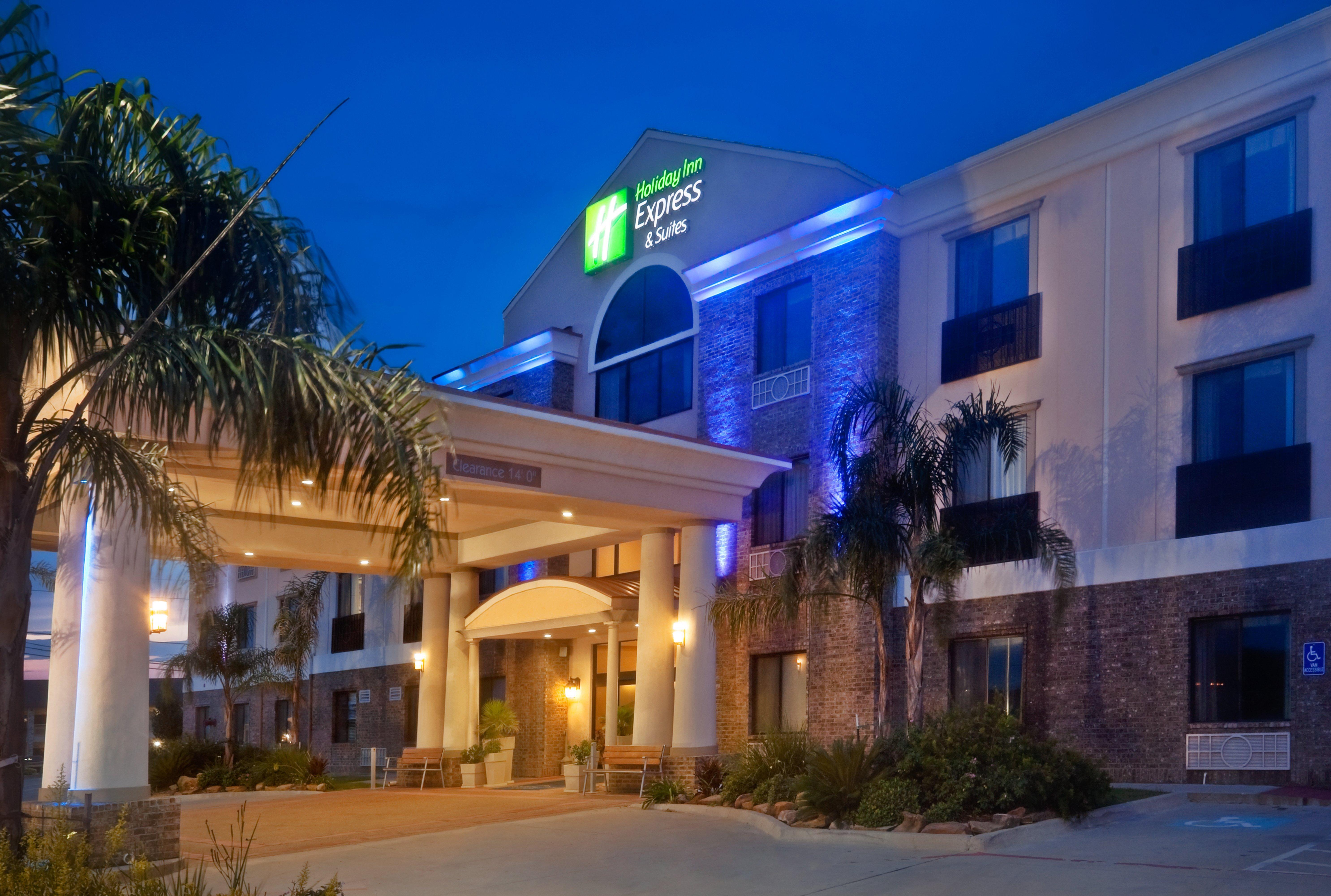 Holiday Inn Express Hotel And Suites Fairfield-North By Ihg Bagian luar foto
