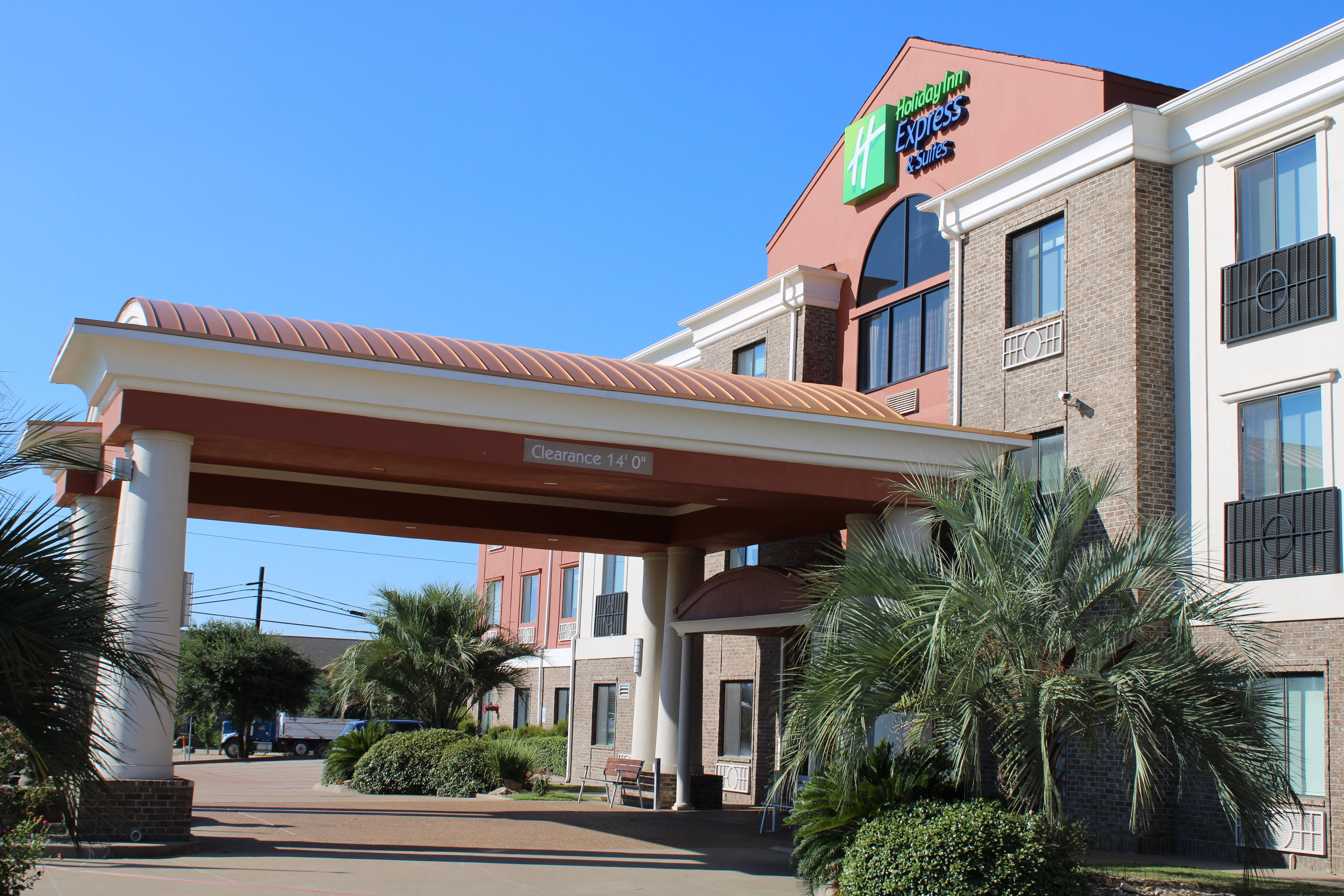 Holiday Inn Express Hotel And Suites Fairfield-North By Ihg Bagian luar foto