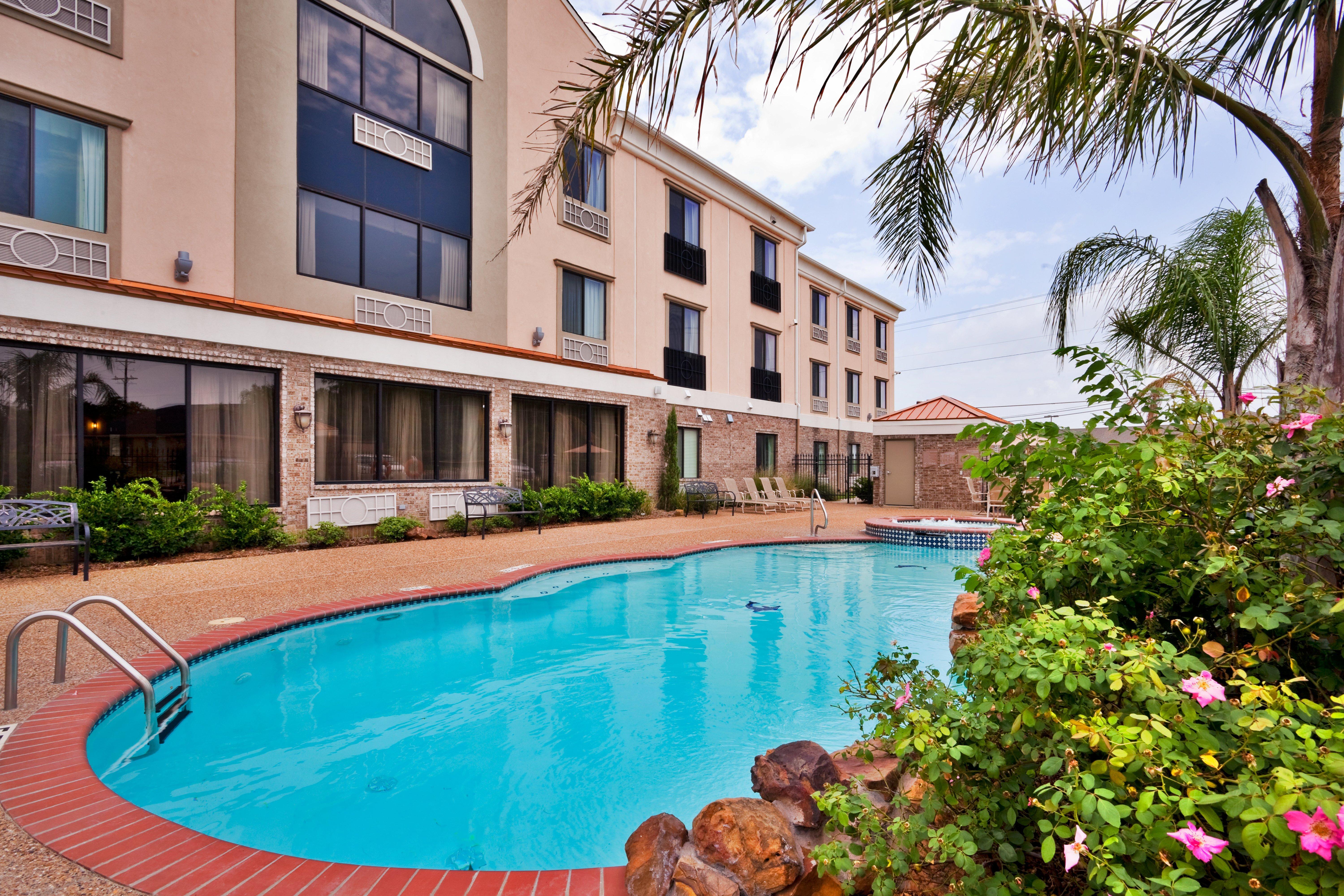 Holiday Inn Express Hotel And Suites Fairfield-North By Ihg Bagian luar foto
